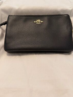 Coach double comparment wristlet